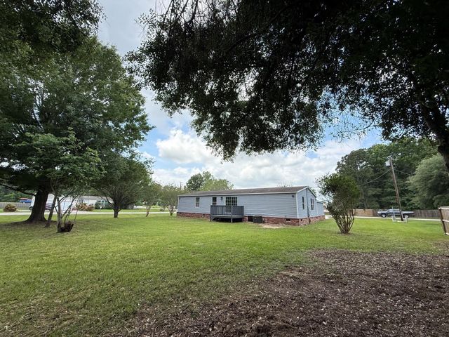 16323 Fawn Ridge Drive, Conroe, TX 77302