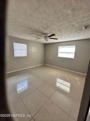 577 S CLERMONT Avenue S, Orange Park, FL 32073