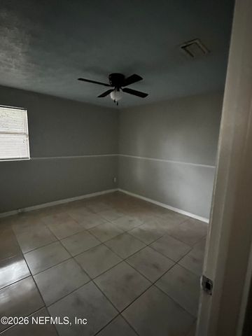 577 S CLERMONT Avenue S, Orange Park, FL 32073