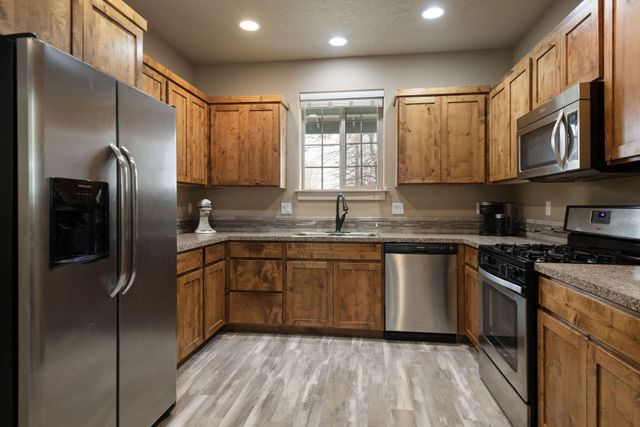 63113 De Haviland Court, Bend, OR 97701