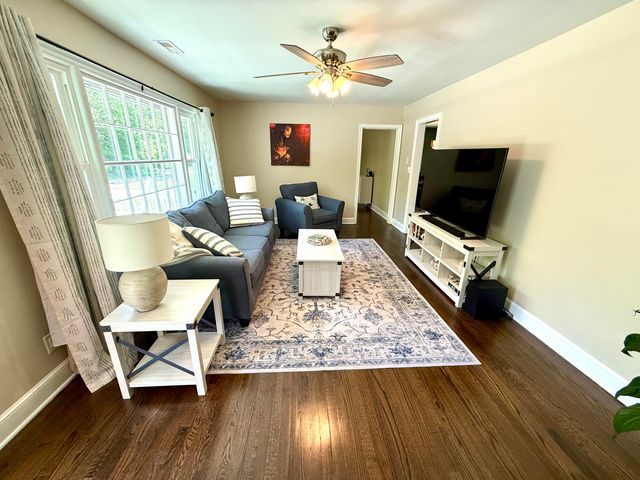 3826 Cravens Creek RD, Roanoke, VA 24018