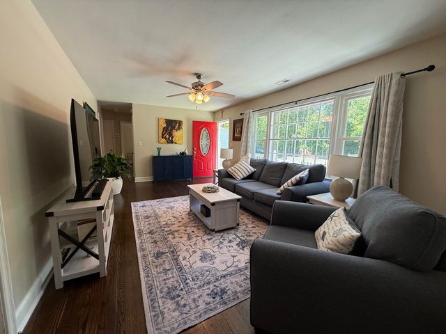 3826 Cravens Creek RD, Roanoke, VA 24018