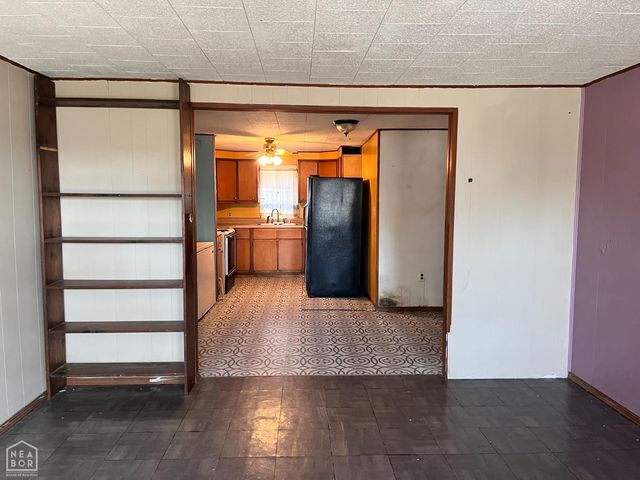 705 S 6th Avenue, Paragould, AR 72450