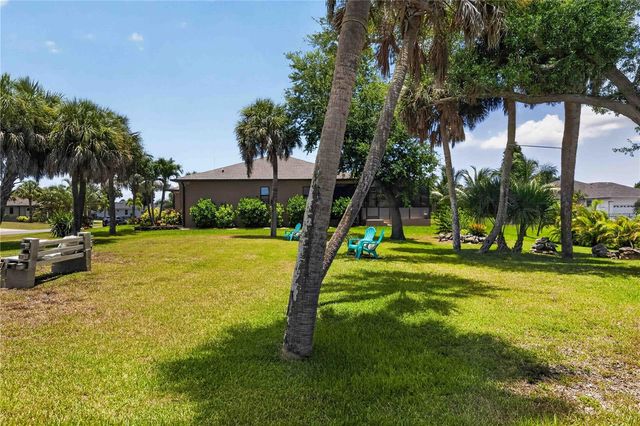227 LONG MEADOW LANE, Rotonda West, FL 33947