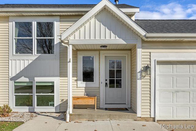 429 Plum Street, Wayland, MI 49348