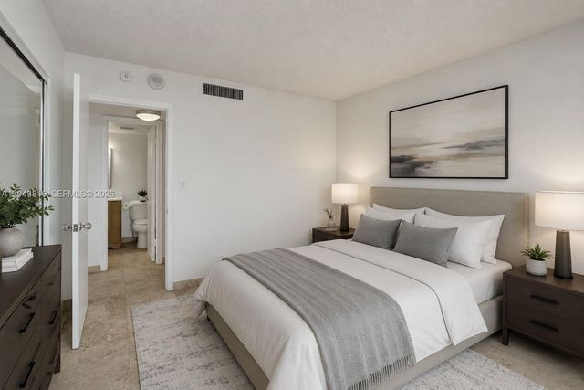 2639 N Riverside Dr 206, Pompano Beach, FL 33062