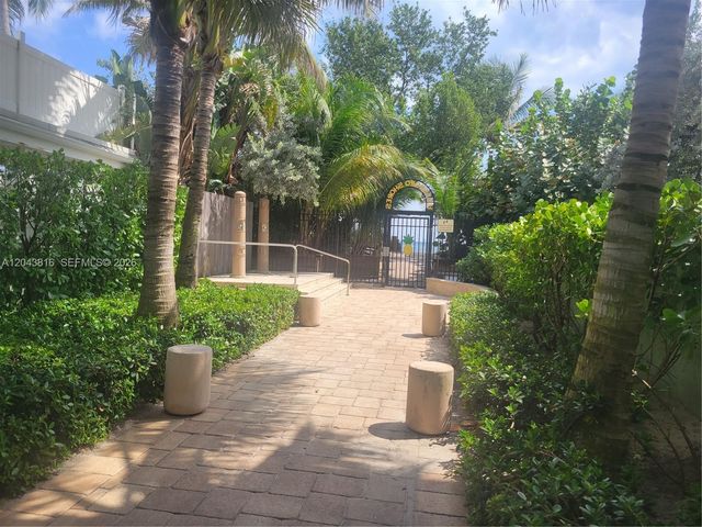 2639 N Riverside Dr 206, Pompano Beach, FL 33062