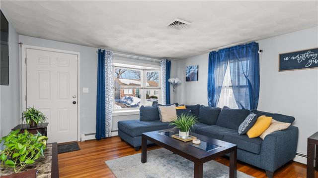 33 Dover Street, Pawtucket, RI 02860