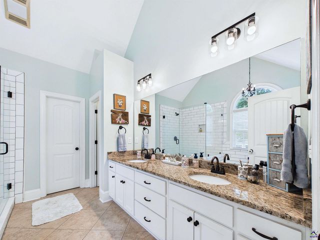 4041 Roundtop Circle, Perry, GA 31069