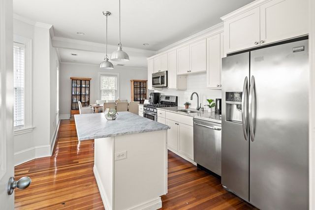 1281 Walnut St 2, Newton, MA 02461