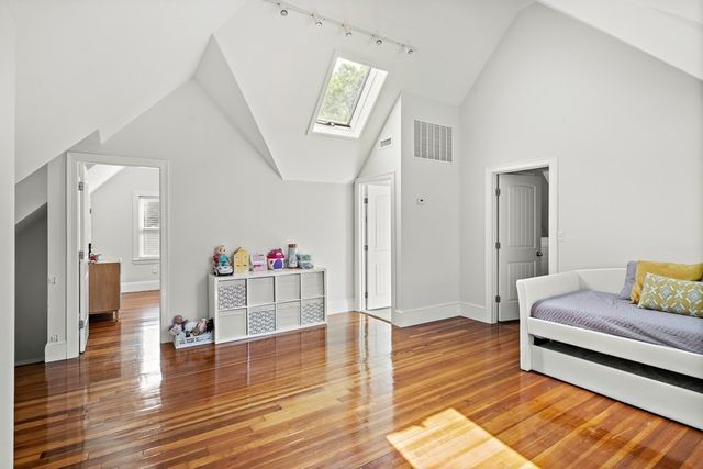 1281 Walnut St 2, Newton, MA 02461