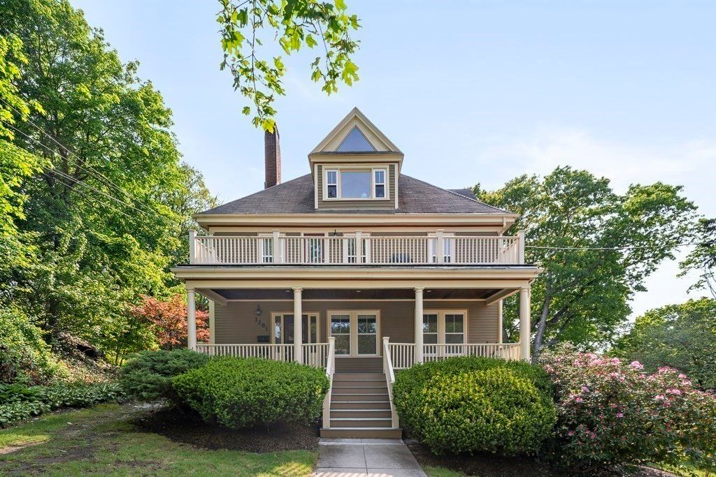 1281 Walnut St 2, Newton, MA 02461