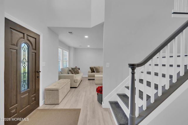 82 Moonlight Court, Toms River, NJ 08753