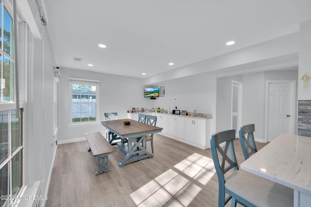 82 Moonlight Court, Toms River, NJ 08753