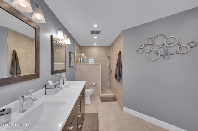 82 Moonlight Court, Toms River, NJ 08753