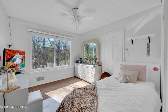 82 Moonlight Court, Toms River, NJ 08753