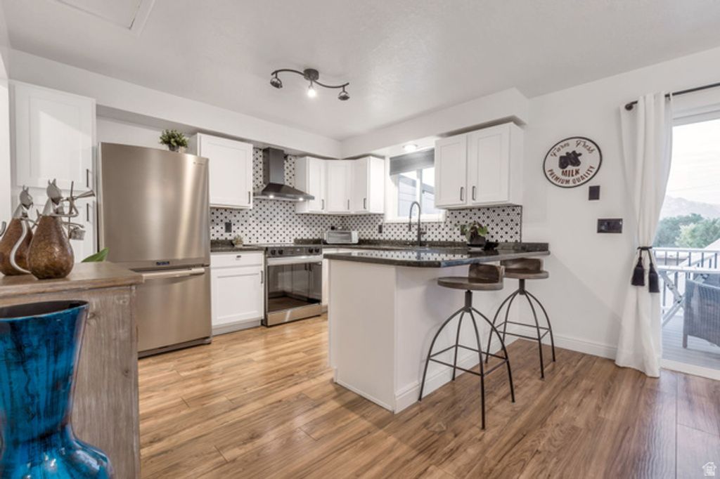 18 W LA VISTA DR, West Jordan, UT 84088 — photo 2