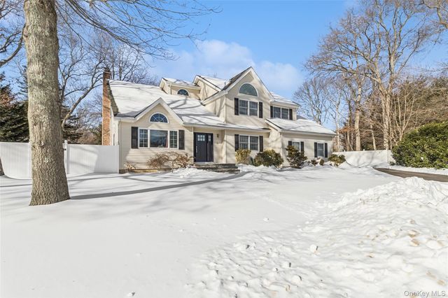 41 Locust Drive, Nesconset, NY 11767