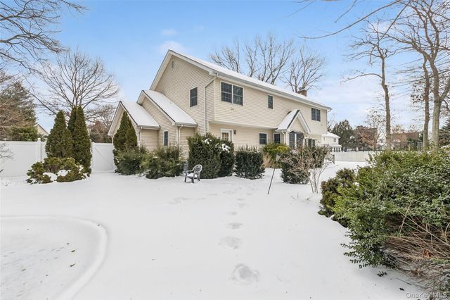 41 Locust Drive, Nesconset, NY 11767