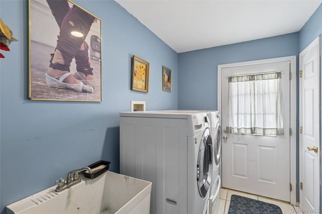 41 Locust Drive, Nesconset, NY 11767