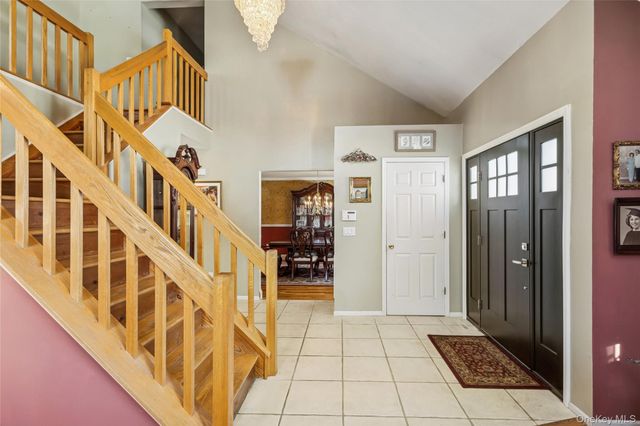 41 Locust Drive, Nesconset, NY 11767