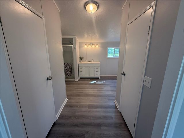 5202 Kincer Road, Damon, TX 77430