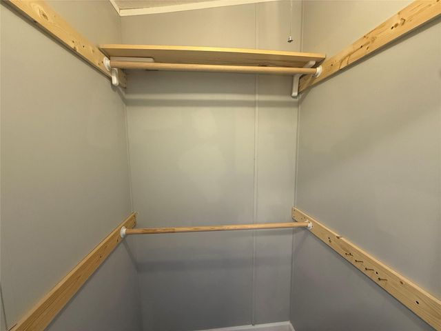 5202 Kincer Road, Damon, TX 77430