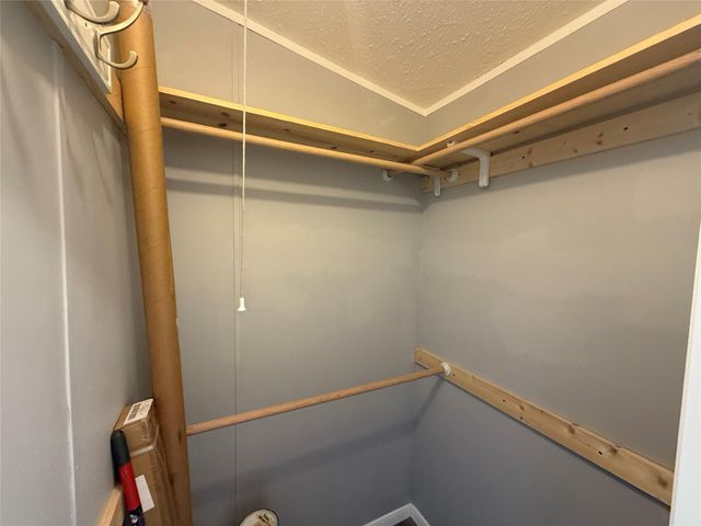 5202 Kincer Road, Damon, TX 77430