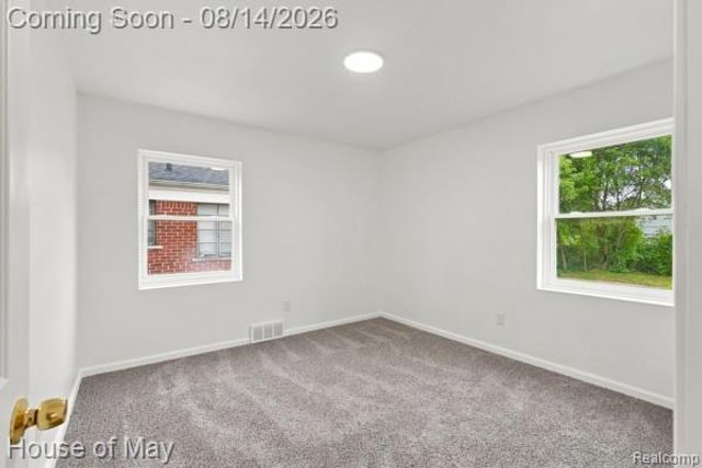 11411 Flanders, Detroit, MI 48205
