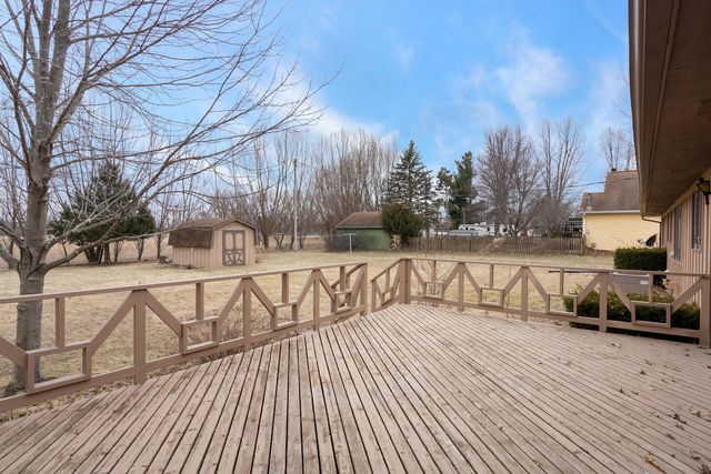 67 Crestview Drive, Geneseo, IL 61254