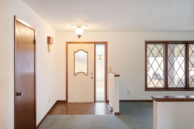 67 Crestview Drive, Geneseo, IL 61254