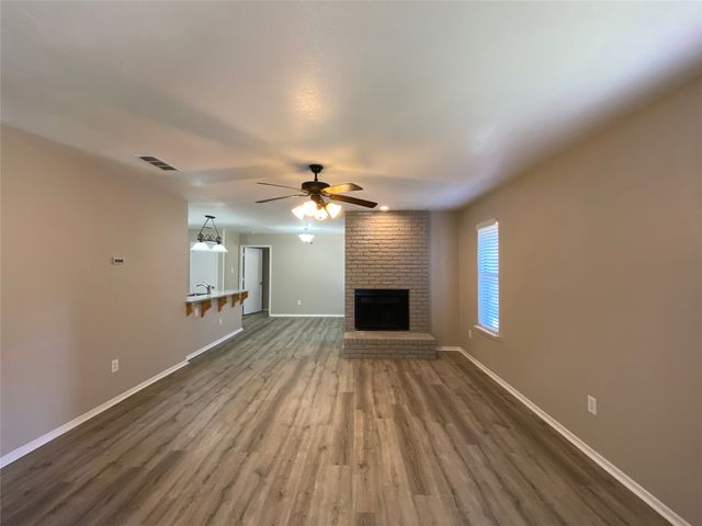 2311 Kingsford Court, Arlington, TX 76017