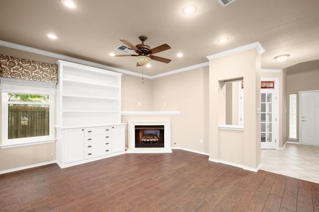 700 Settlement ST, Cedar Park, TX 78613