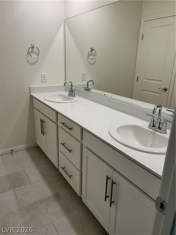 1978 Chameleon Court, North Las Vegas, NV 89032