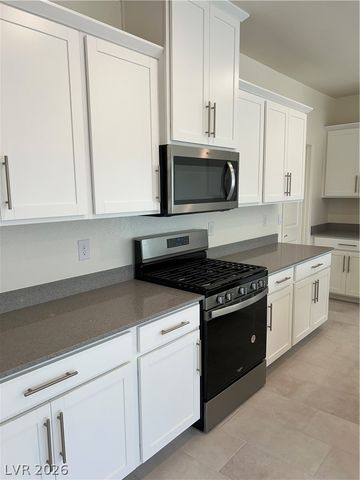 1978 Chameleon Court, North Las Vegas, NV 89032