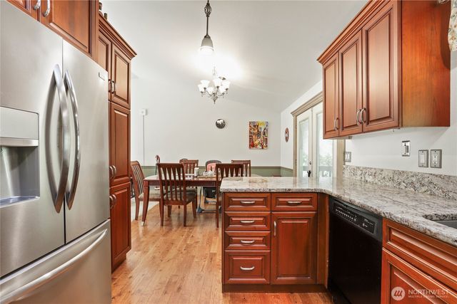 7529 Bridge Place NE, Bremerton, WA 98311