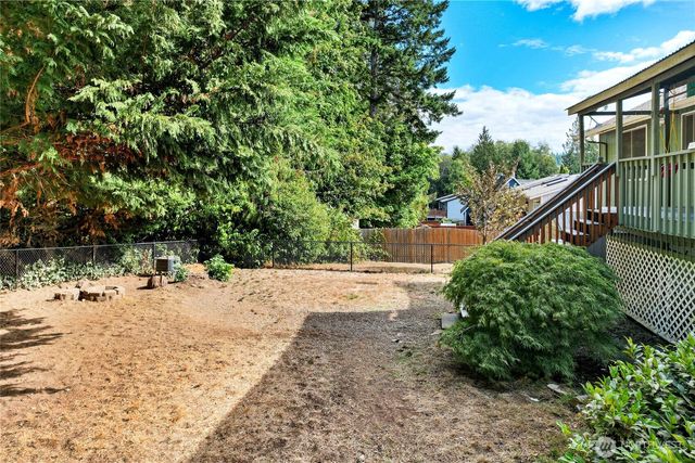 7529 Bridge Place NE, Bremerton, WA 98311