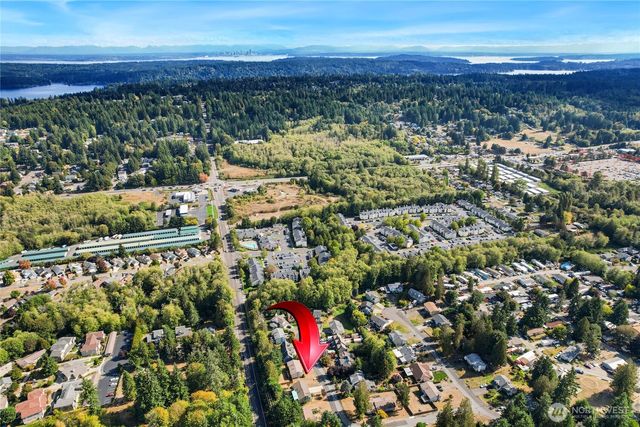 7529 Bridge Place NE, Bremerton, WA 98311