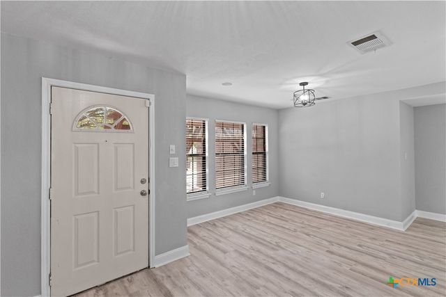 551 Thicket Lane, Kyle, TX 78640