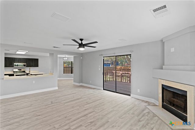 551 Thicket Lane, Kyle, TX 78640