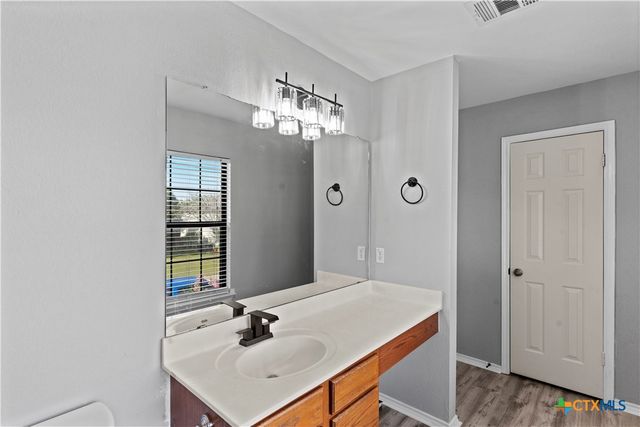 551 Thicket Lane, Kyle, TX 78640