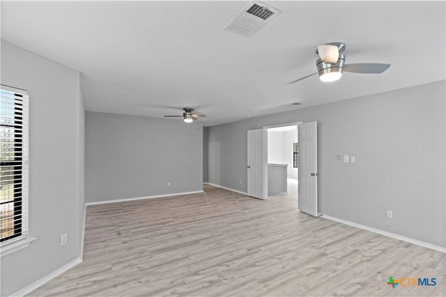 551 Thicket Lane, Kyle, TX 78640