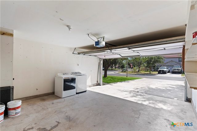 551 Thicket Lane, Kyle, TX 78640