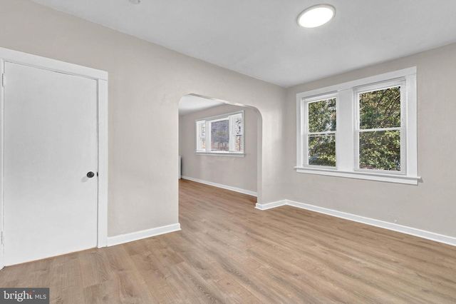 2791 YORKSHIP RD, Camden, NJ 08104