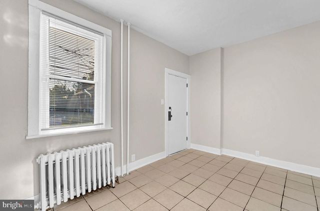 2791 YORKSHIP RD, Camden, NJ 08104