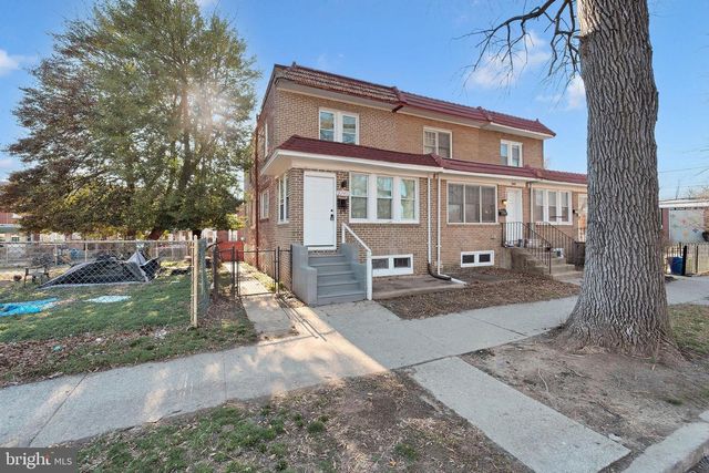 2791 YORKSHIP RD, Camden, NJ 08104