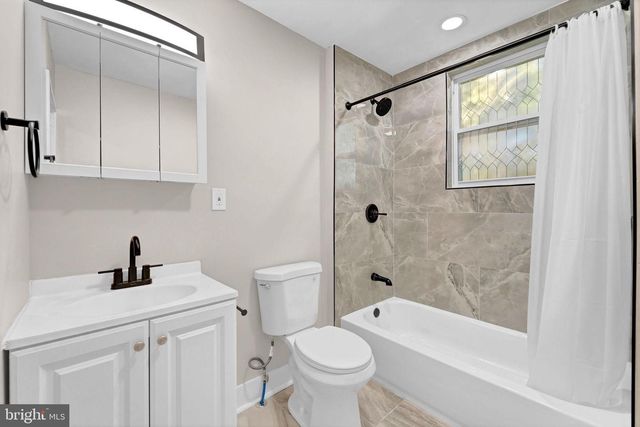 2791 YORKSHIP RD, Camden, NJ 08104