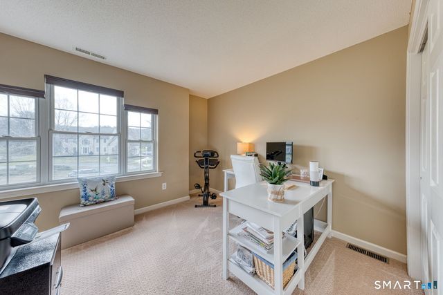 33 Saint Andrews, Glastonbury, CT 06033