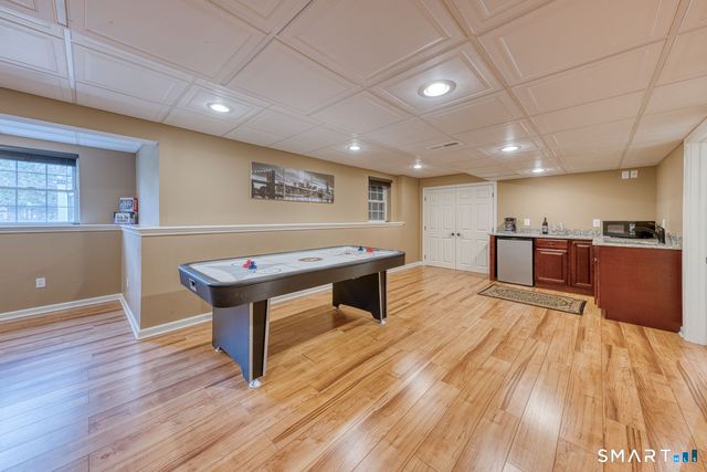 33 Saint Andrews, Glastonbury, CT 06033