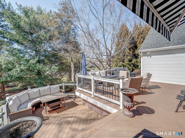 33 Saint Andrews, Glastonbury, CT 06033